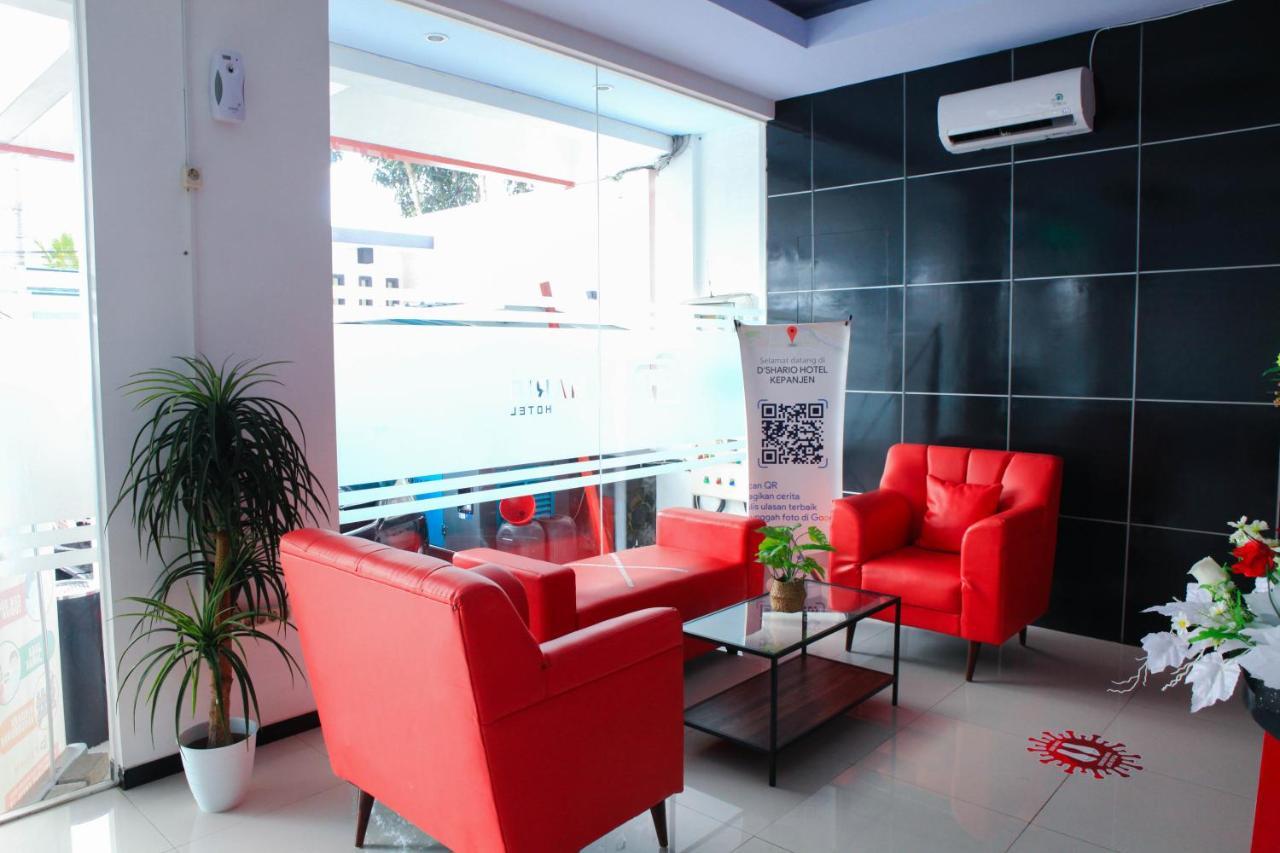 D'Shario Hotel Kepanjen 玛琅 外观 照片